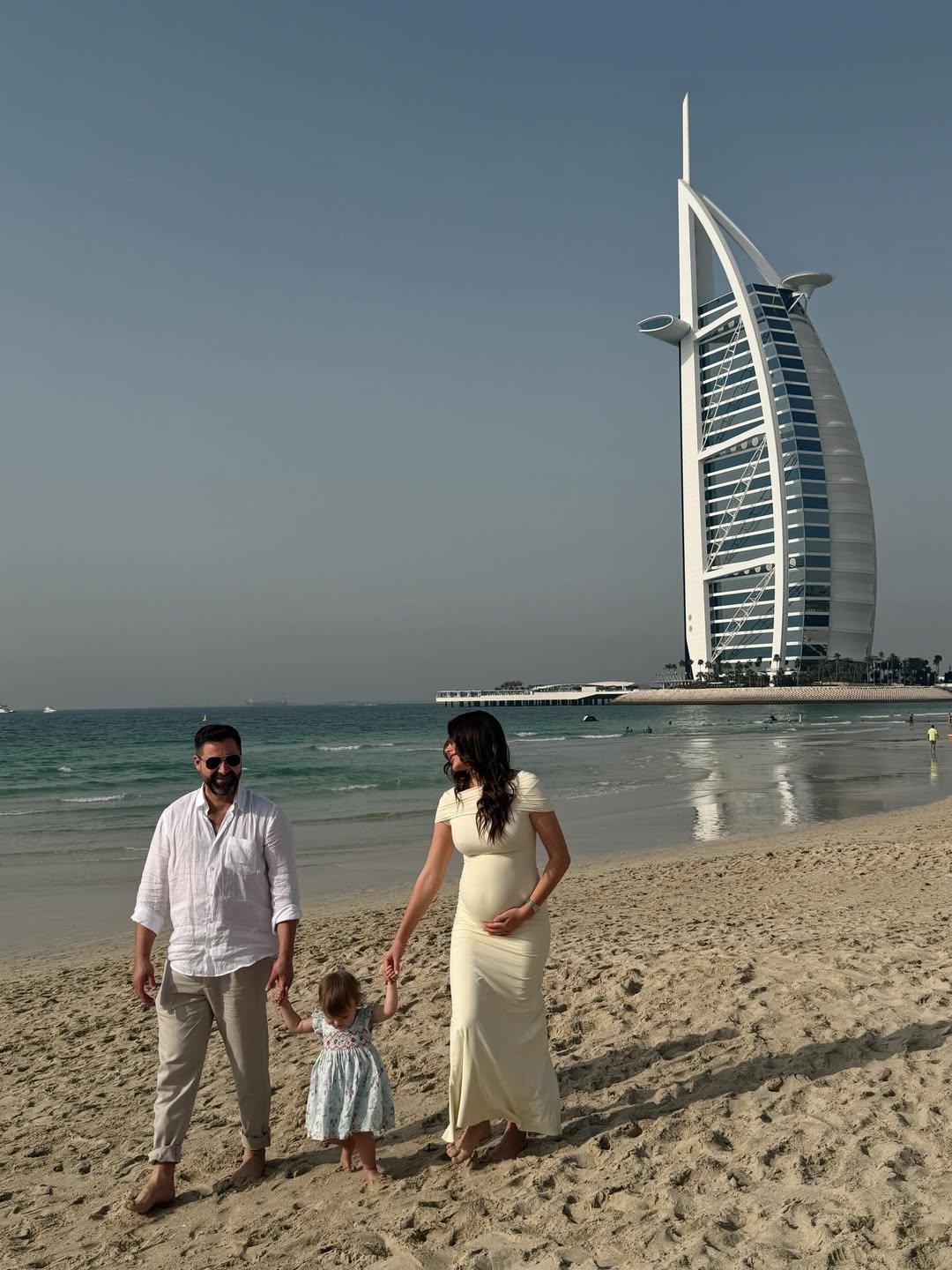 Blocați în Dubai, foștii concurenți de la „Insula Iubirii” s-au întors