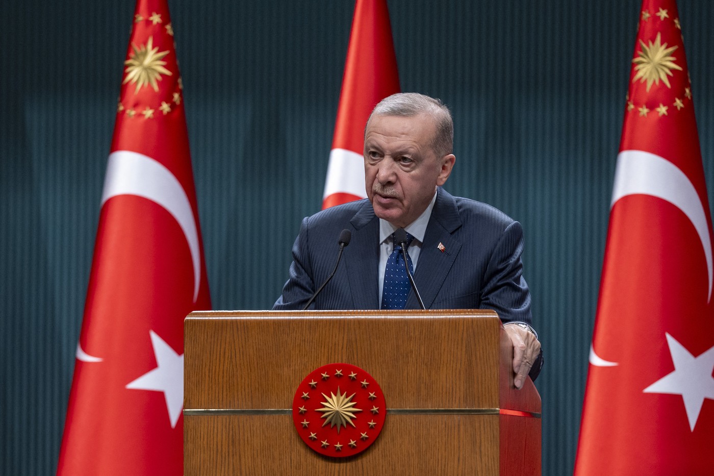 Erdogan anunță restricții dure pentru arme după atacurile sângeroase din școlile din Turcia