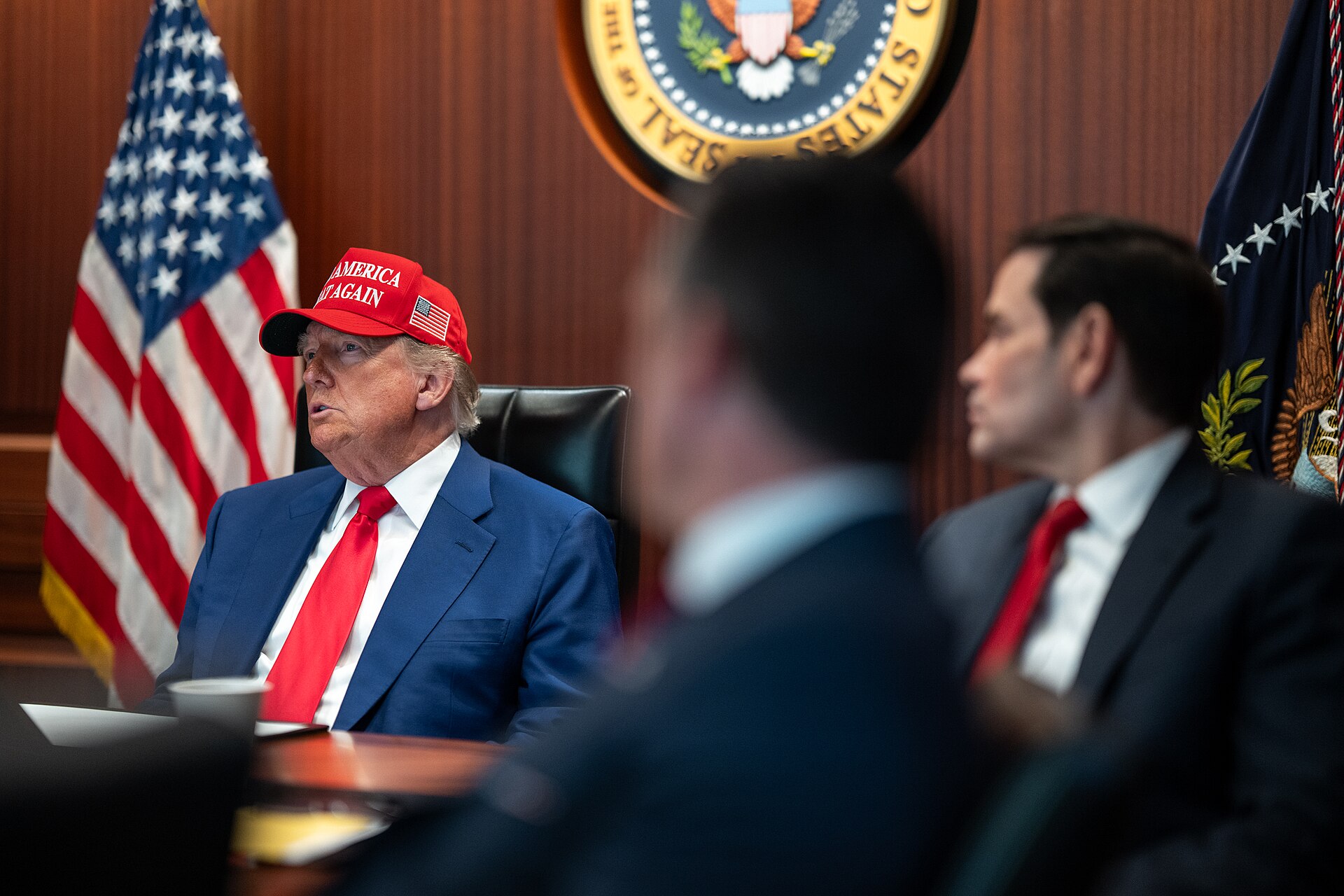 Discuțiile din „Situation Room” s-au încheiat. Trump n-a luat nicio decizie finală în privința acordului de pace cu Iranul