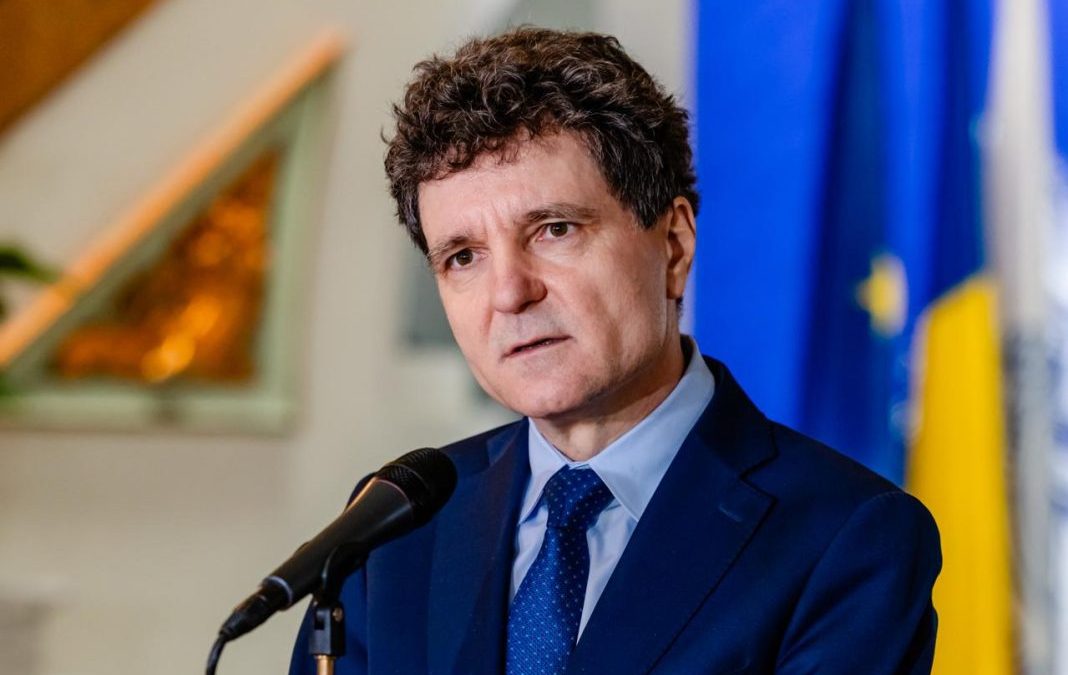 Nicușor Dan critică Europa, de ziua ei