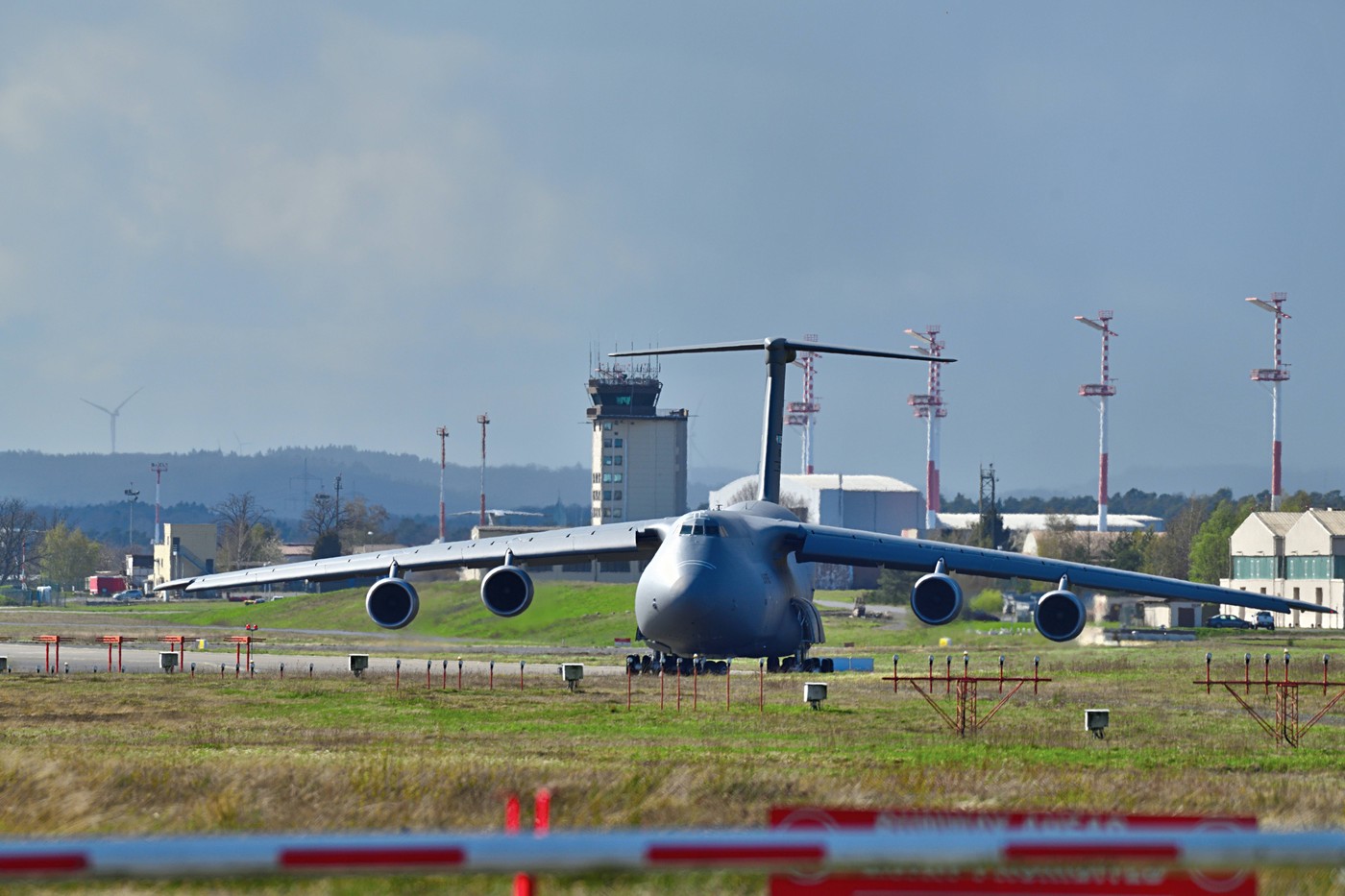 Primarul din Ramstein, unde sunt găzduite Forţele Aeriene Americane în Europa, avertizează asupra consecinţelor retragerii trupelor SUA din Germania