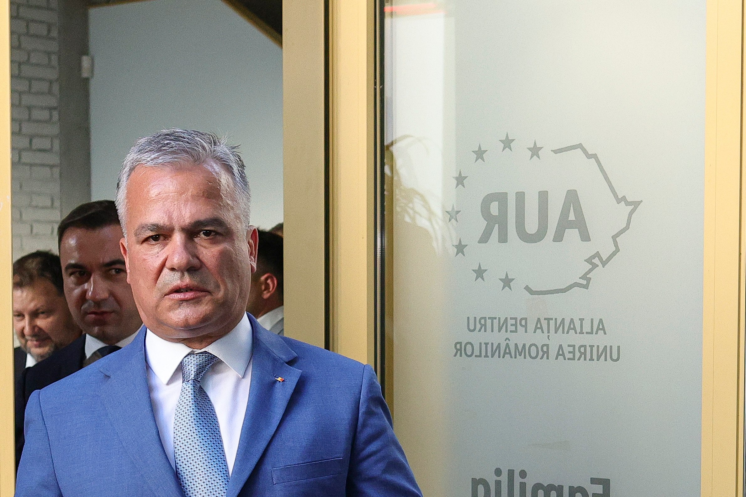 Efectele eșecului guvernului Veștea. Analiștii avertizează asupra unui scenariu extrem de riscant pentru președintele Nicușor Dan