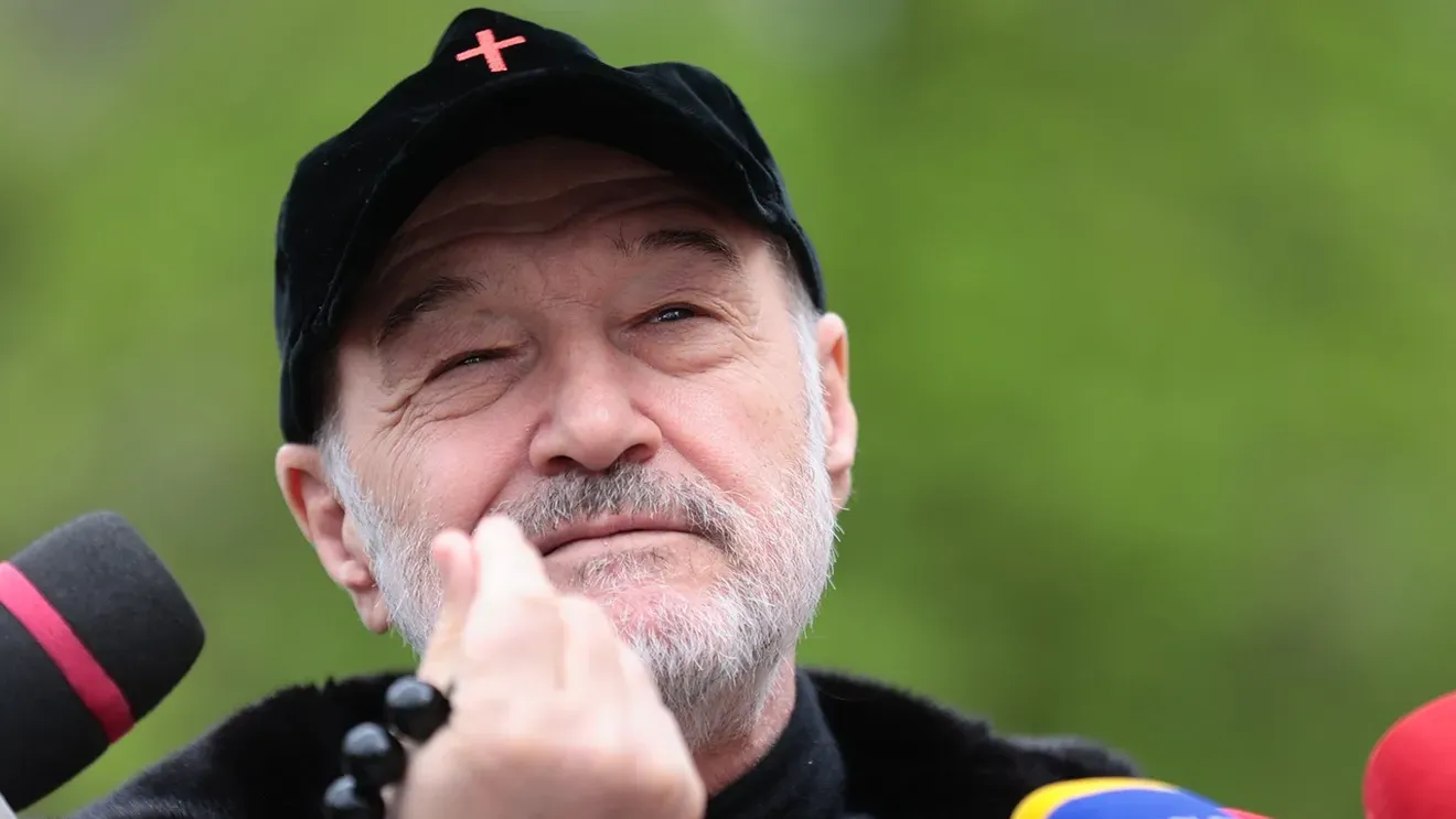 „La 2.500.000 de euro nu ne batem cu ei”