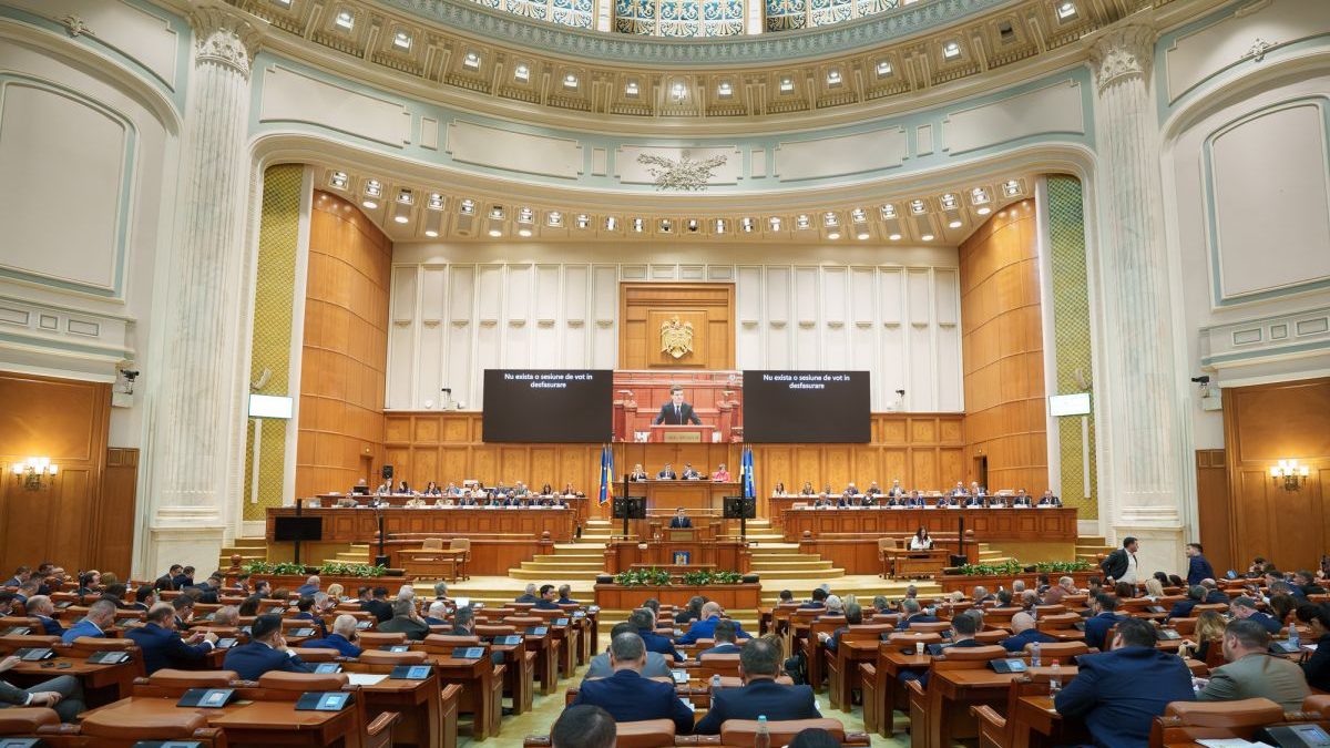 „Din păcate, Curtea Constituțională nu se poate autosesiza”