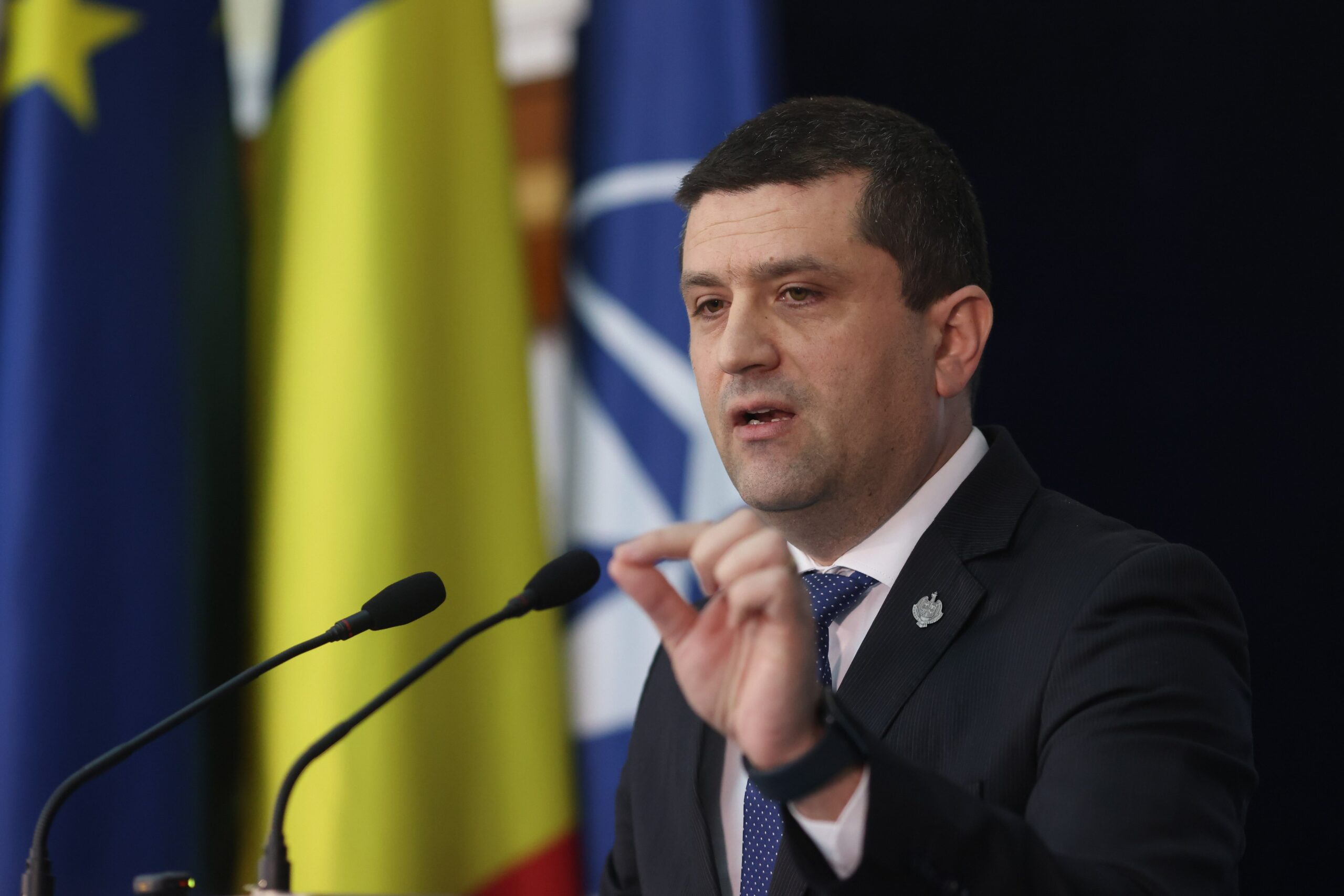 Guvernul interimar este „mai legitim decât şi-ar dori PSD”, susține ministrul interimar al Transporturilor și al Apărării
