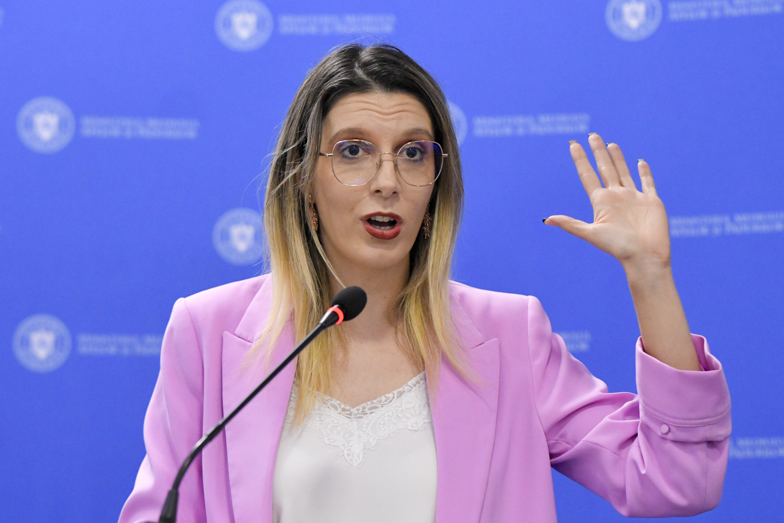 Diana Buzoianu dă vina pe miniștrii PSD și fosta guvernare pentru eșecul operațiunii de pe Dunăre de realimentare a centralei de la Cernavodă
