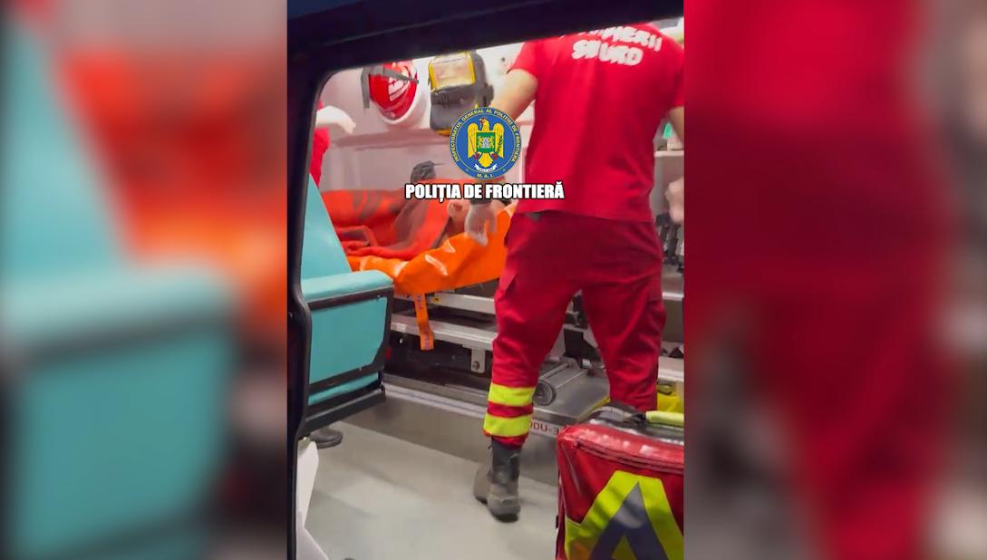Un sârb care plutea în derivă în mijlocul Dunării a fost salvat de polițiștii de frontieră. Ce le-a povestit salvatorilor