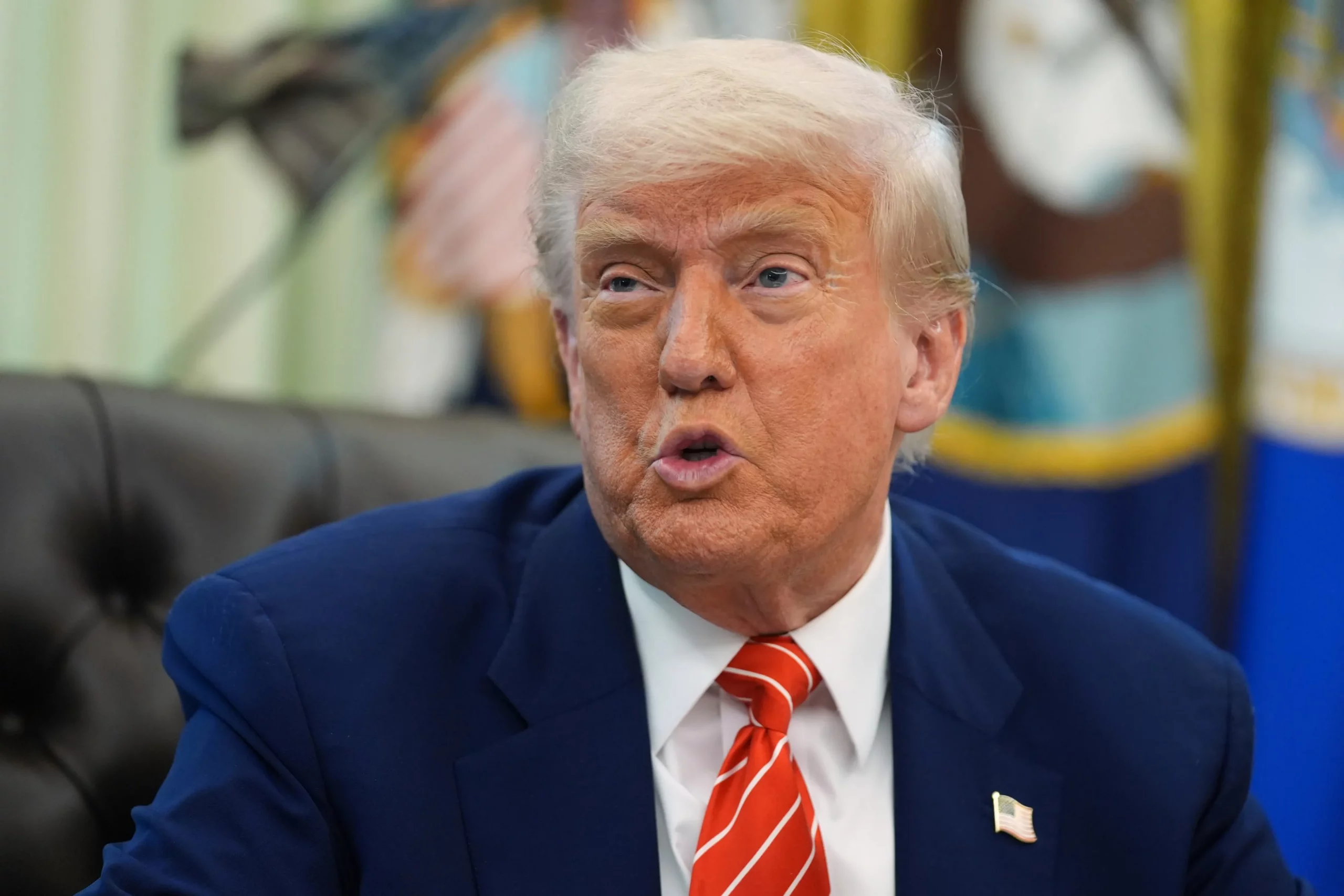 CNN, MS NOW și Politico dau în judecată Administrația Trump