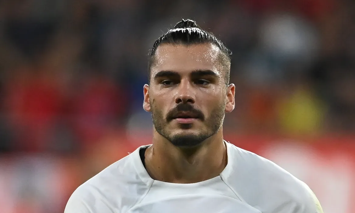 De ce nu l-a prezentat FCSB pe Karlo Muhar, deși Gigi Becali a anunțat că transferul de la CFR Cluj e rezolvat