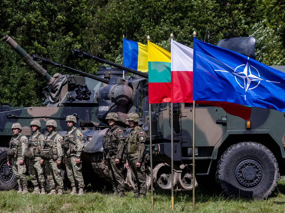 Rusia ar putea ataca NATO în următoarele luni