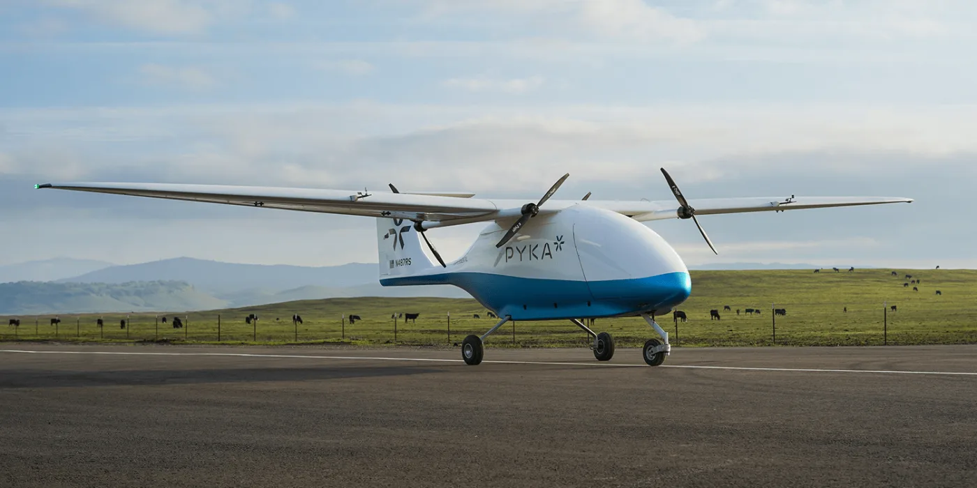 Un avion de marfă fără pilot a zburat singur 200 de kilometri