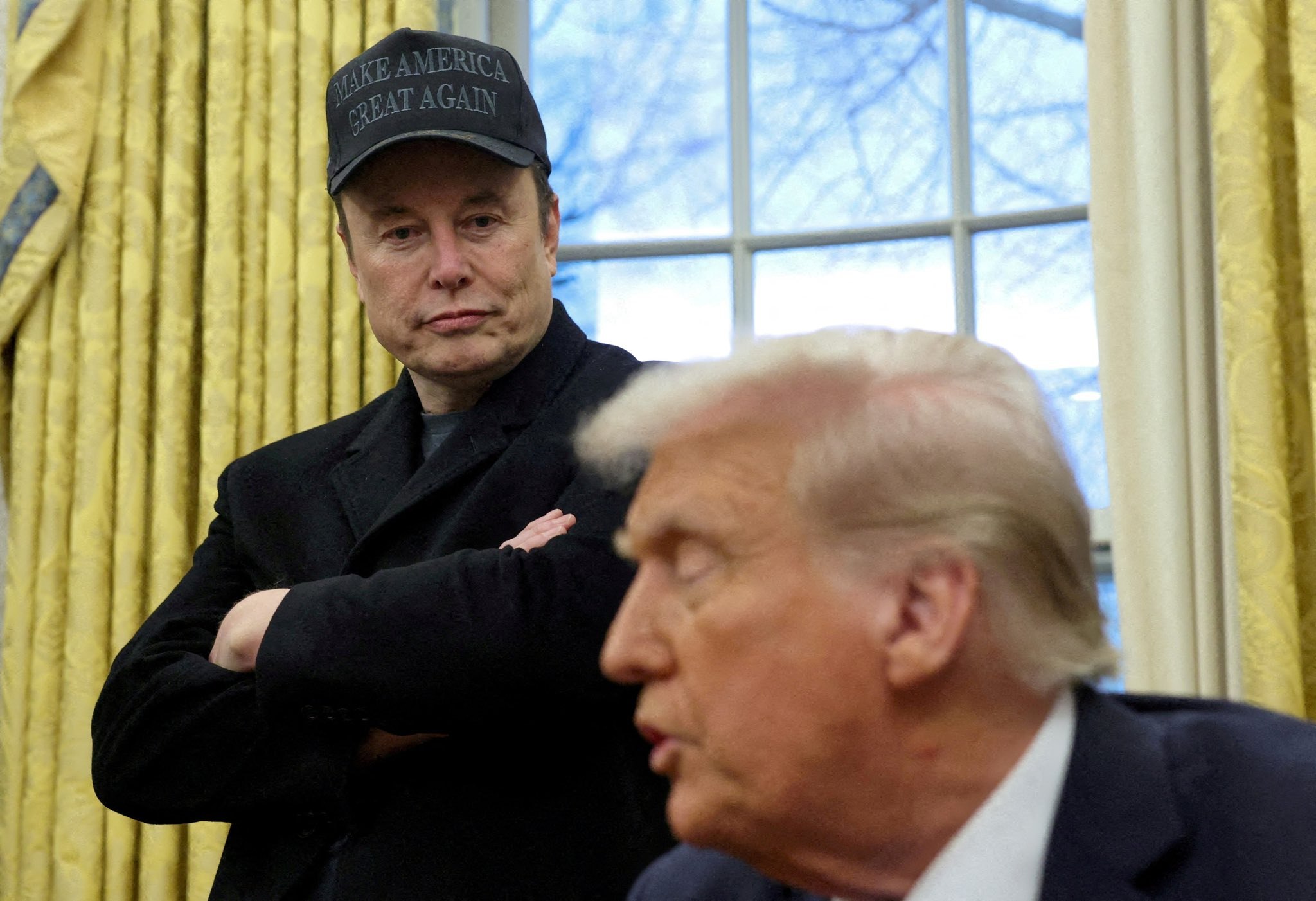 Elon Musk dă vina pe Donald Trump pentru restricțiile impuse sistemului Starshield folosit de Ucraina. „Orice limitări sunt decise de președinte”