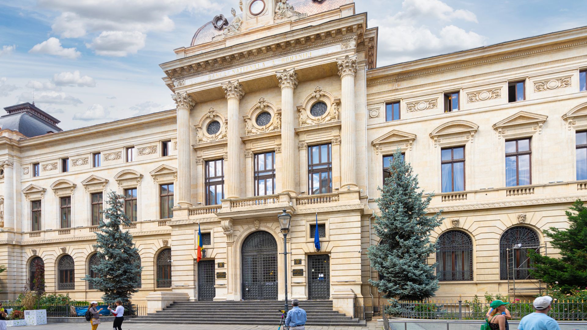 Rezervele internaționale ale României au scăzut cu 5 mld. de euro
