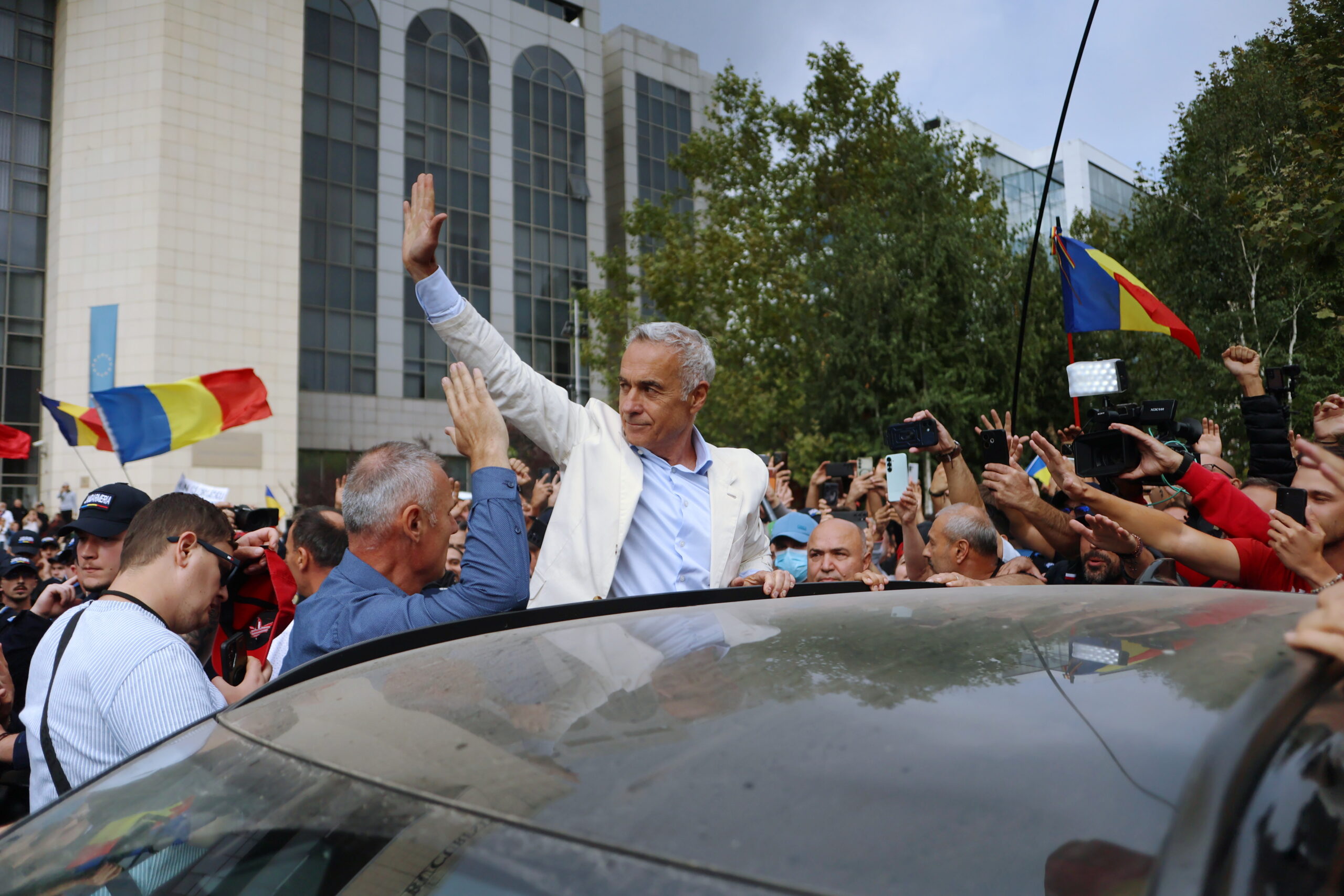 „Copleșit de iubirea voastră, v-o întorc înmiit!” Vezi întreg mesajul