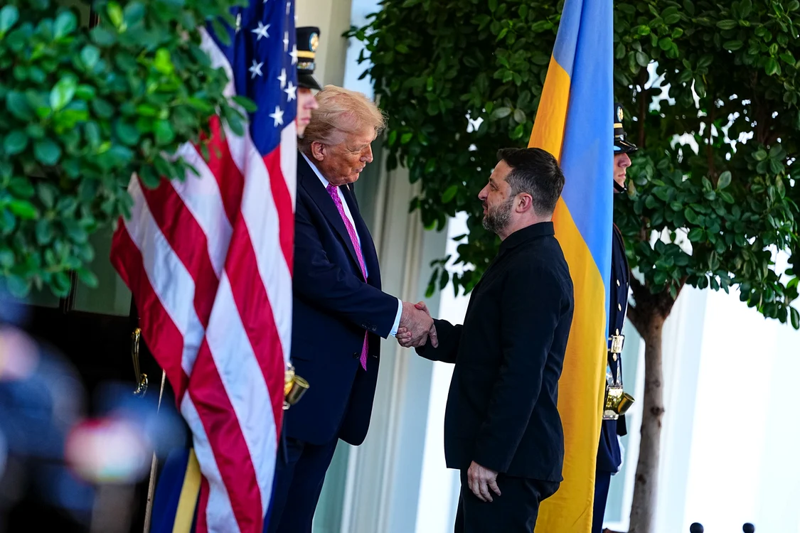 Trump spune că Ucraina are nevoie de un nou Președinte