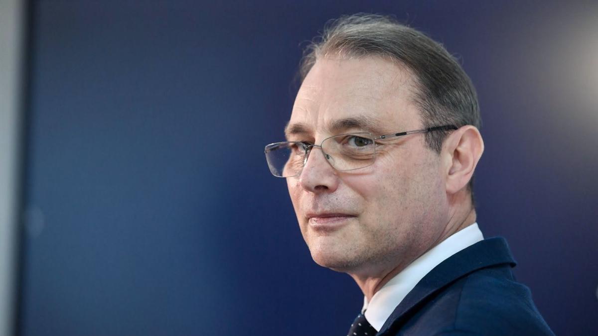 Guvernul Niculescu spulberă ÎNCREDEREA ÎN ZIUA DE MÂINE