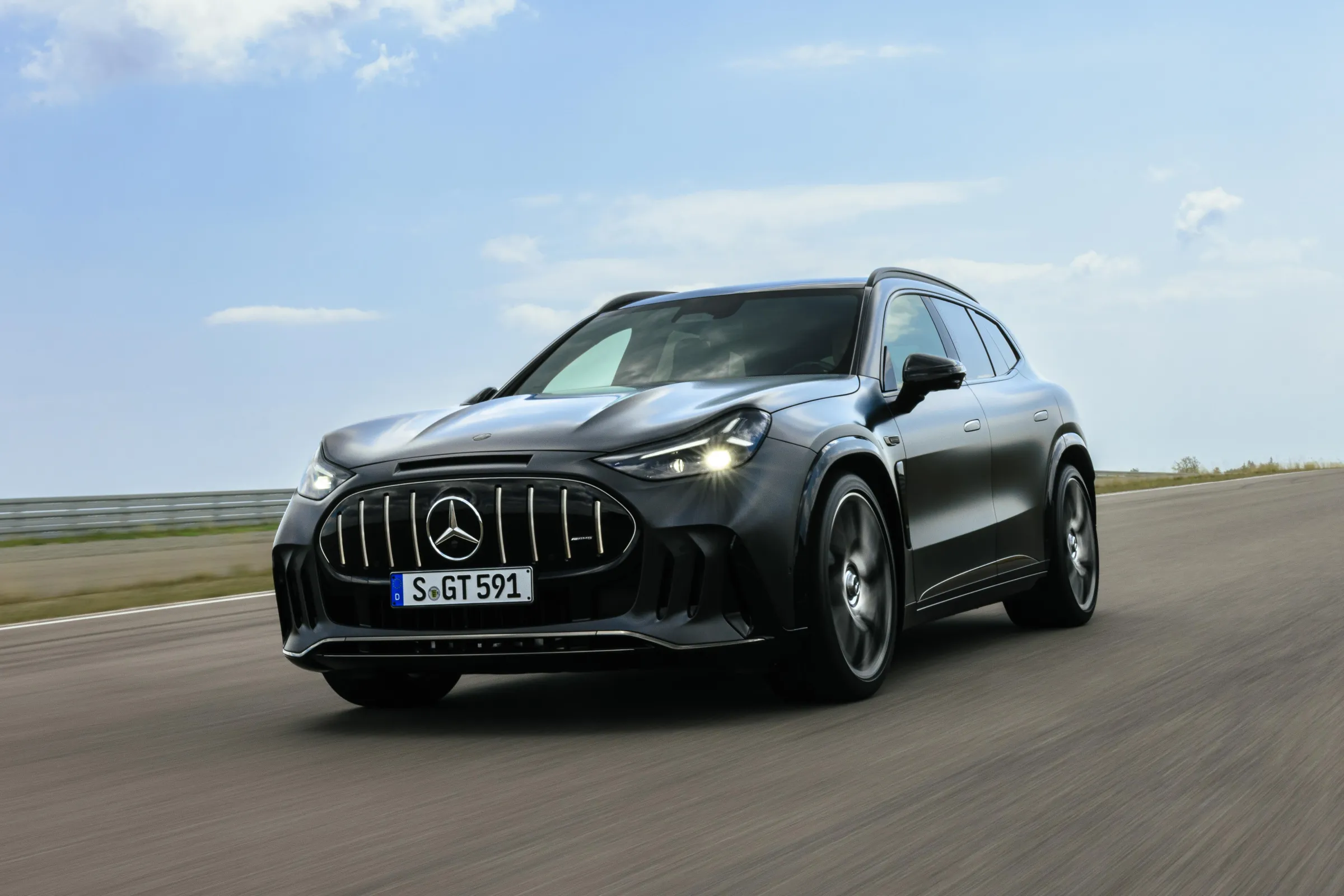 Mercedes-AMG lansează primul SUV electric dezvoltat intern, cu până la 1.169 CP – Aleph News